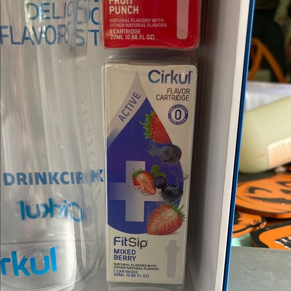 Cirkul Blue Hydration System - Picture 7 of 7